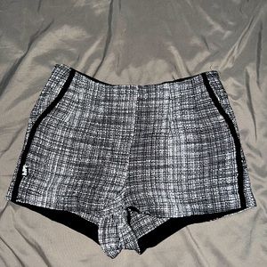 High waisted black and white shorts with pockets